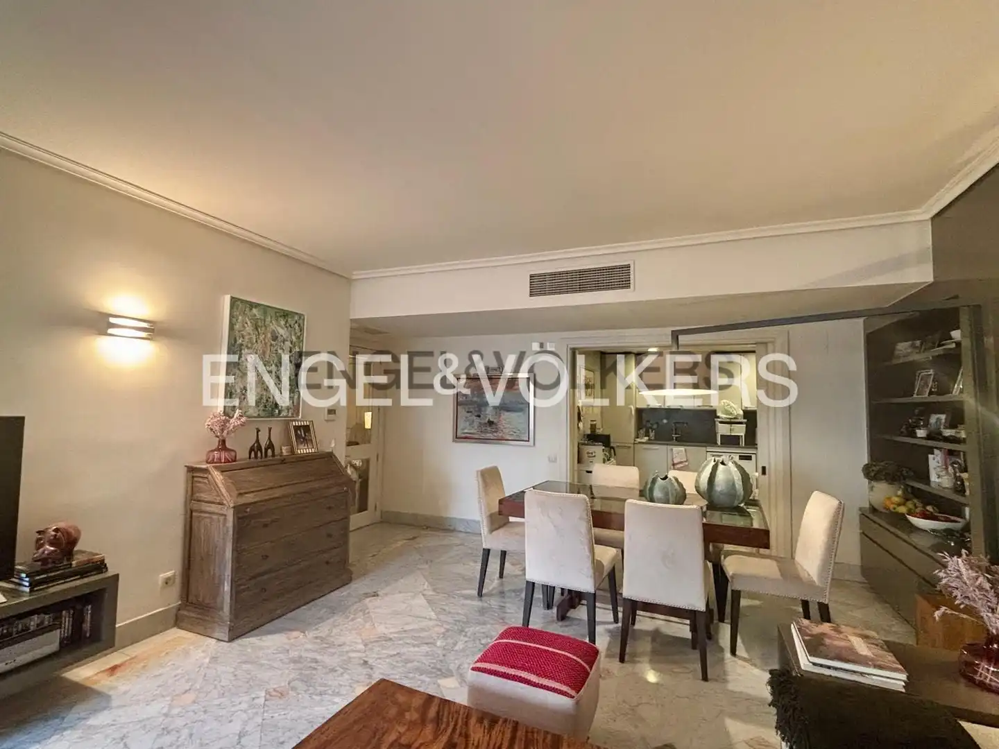 Dining room of Flat for rent in Madrid  with Air Conditioner, Heating and Parquet flooring