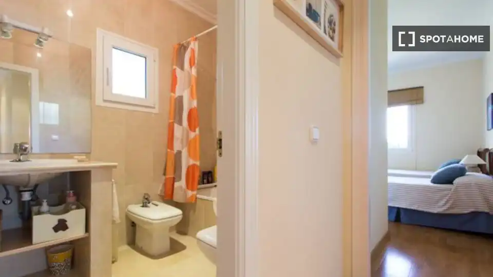 Room in Almensilla