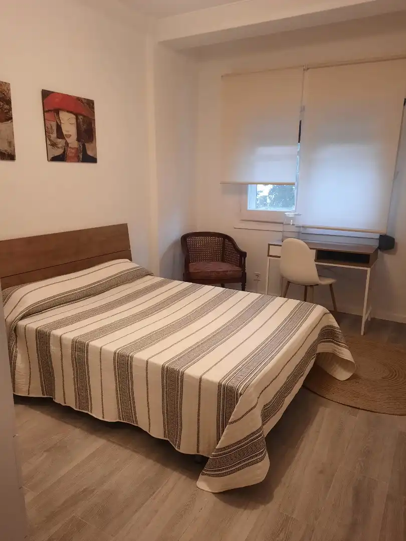Habitación de Piso de alquiler en Zaragoza con Calefacción, Amueblado y Horno