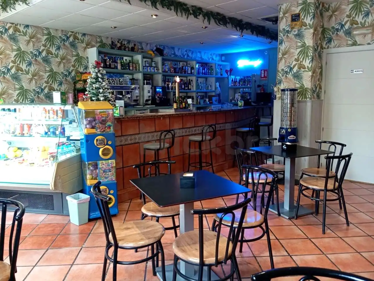 Business premises for sale in Calle Arquitecto José Granados de la Vega, imagen 4