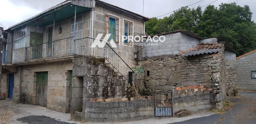 Exterior view of House or chalet for sale in Vilar de Santos  with Furnished
