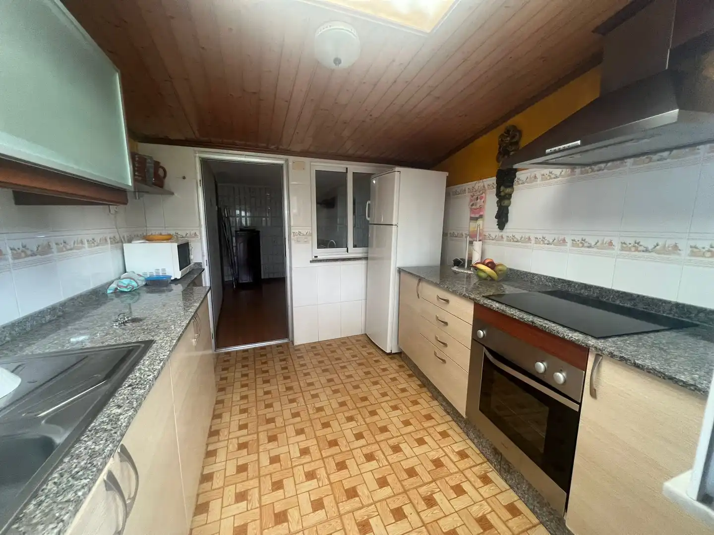 Küche von Einfamilien-Reihenhaus zum Verkauf in Valdoviño mit Heizung, Terrasse und Abstellraum