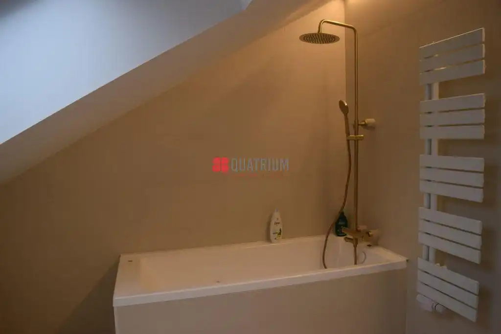 Bathroom of Houses for sale in Santiago de Compostela   with Heating, Private garden and Storage room