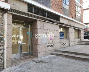 Vista exterior de Local en venda en  Madrid Capital