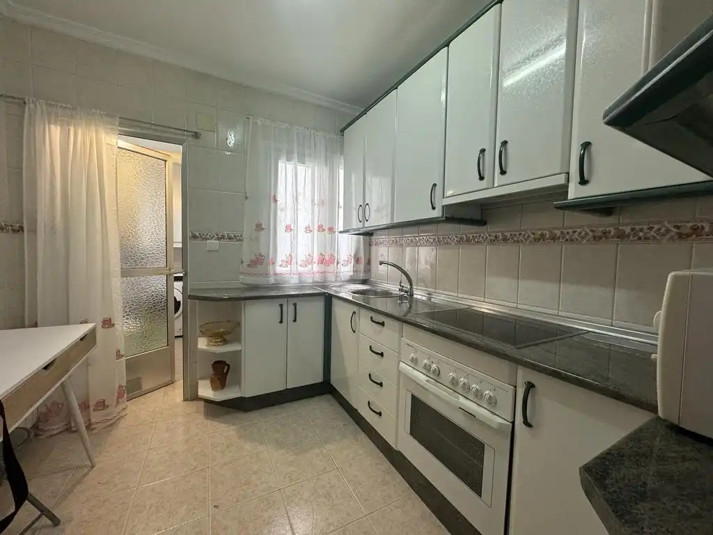 Wohnung mit Aufzug zur Miete in Calle Linares 2, imagen 12
