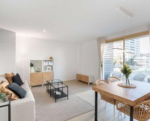 Apartment to share in Port