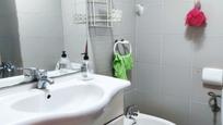 Bathroom of Flat for sale in  Logroño  with Heating and Balcony