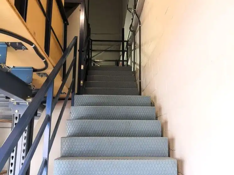 Commercial properties for rent in Loiu  with Air Conditioner, Heating and Furnished