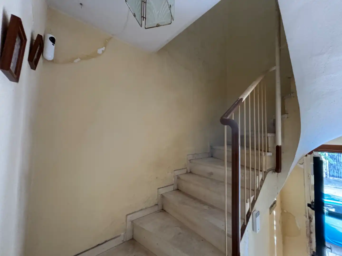 Casa aparellada en venda a Avenida de los Almendros, imagen 5