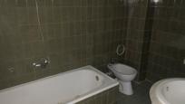 Bathroom of Flat for sale in Herencia  with Terrace