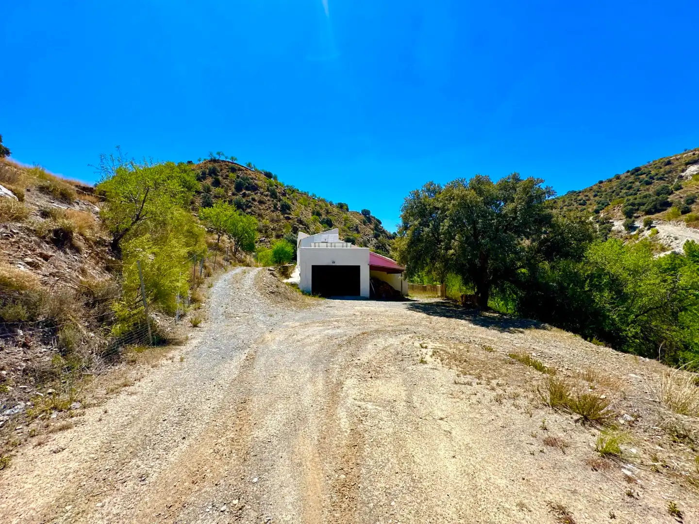 Vista exterior de Finca rústica en venda en Sierro amb Aire condicionat, Calefacció i Jardí privat