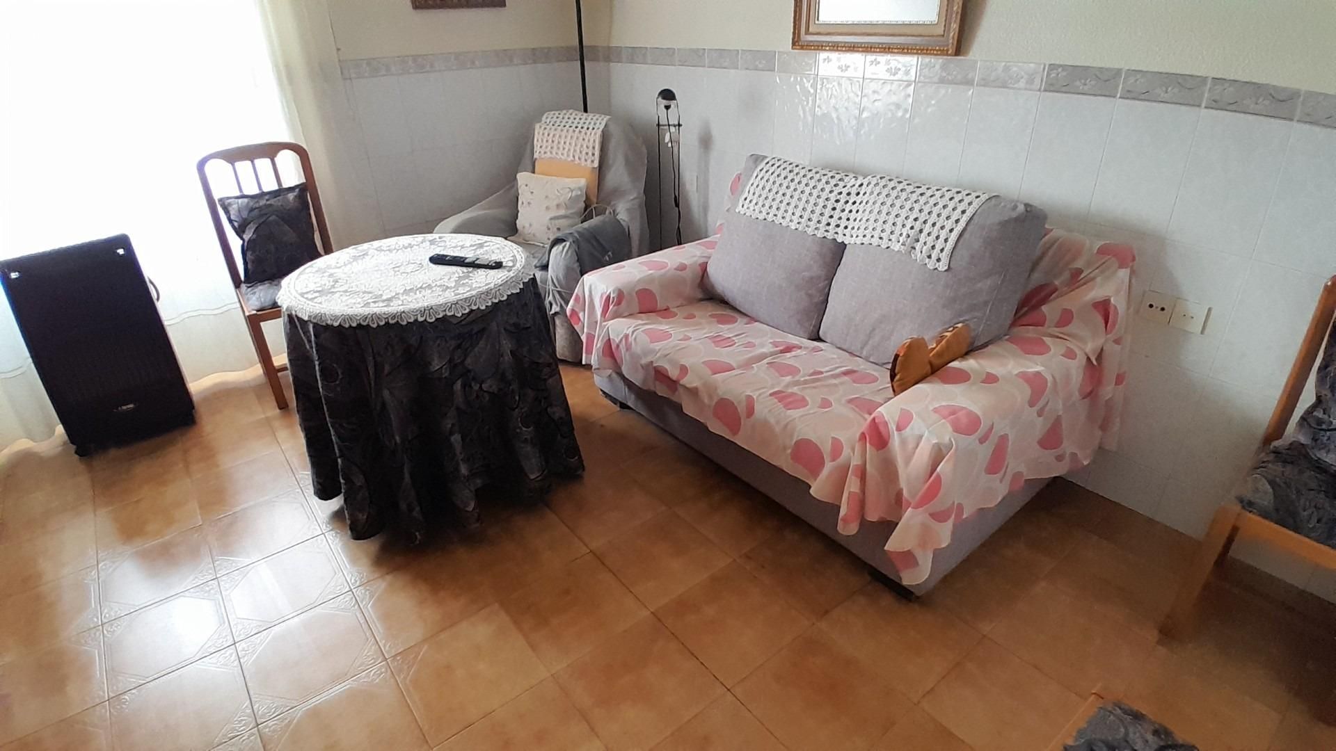 Sala de estar de Piso en venta en Yecla con Terraza, Trastero y Amueblado