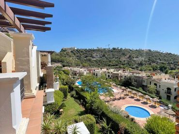 Apartment with pool for sale in Marbella Centro