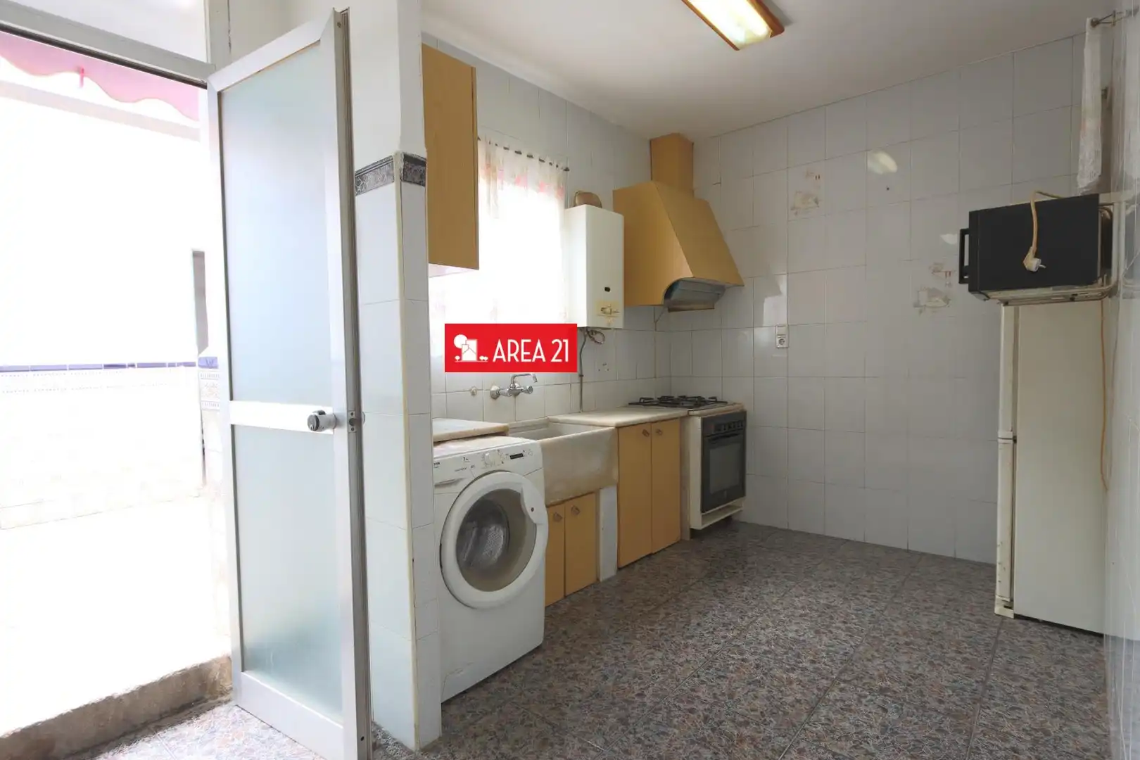 Kitchen of Houses for sale in La Pobla de Vallbona  with Terrace and Storage room