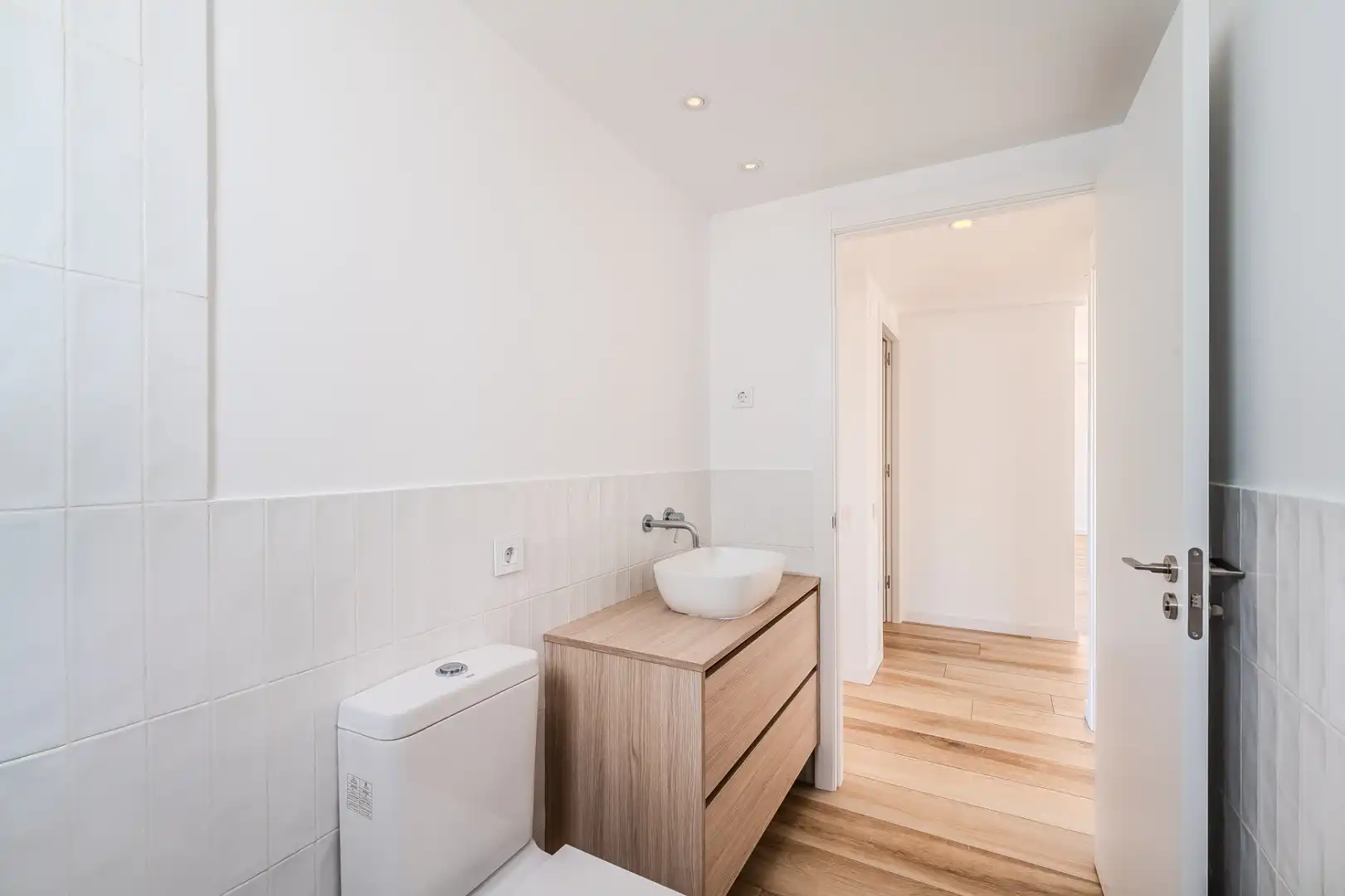 Badezimmer von Haus oder Chalet zum Verkauf in L'Ametlla de Mar  mit Klimaanlage, Heizung und Privatgarten