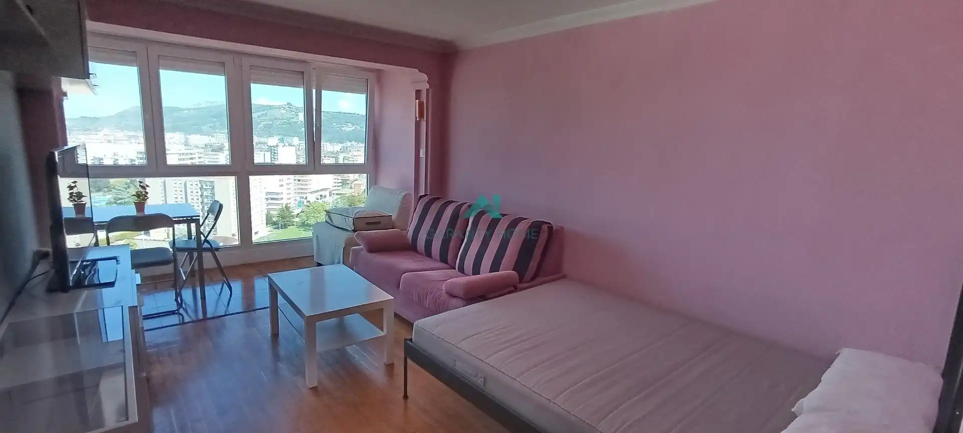 Bedroom of Study for rent in Laredo  with Private garden and Furnished