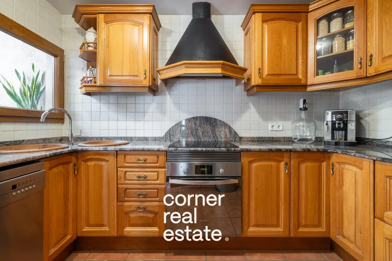 Cocina de Casa o chalet en venta en Molins de Rei con Aire acondicionado, Calefacción y Jardín privado