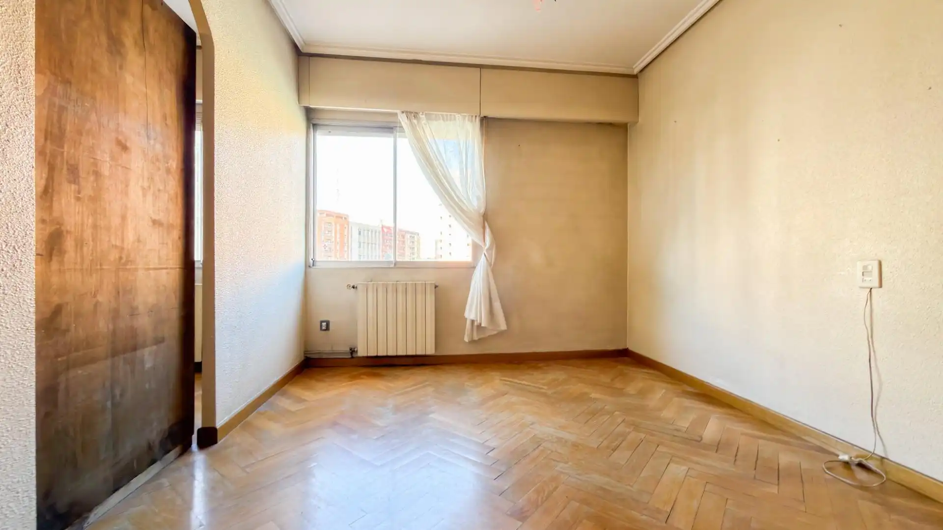 Schlafzimmer von Wohnung zum Verkauf in Valencia mit Klimaanlage, Heizung und Parkett