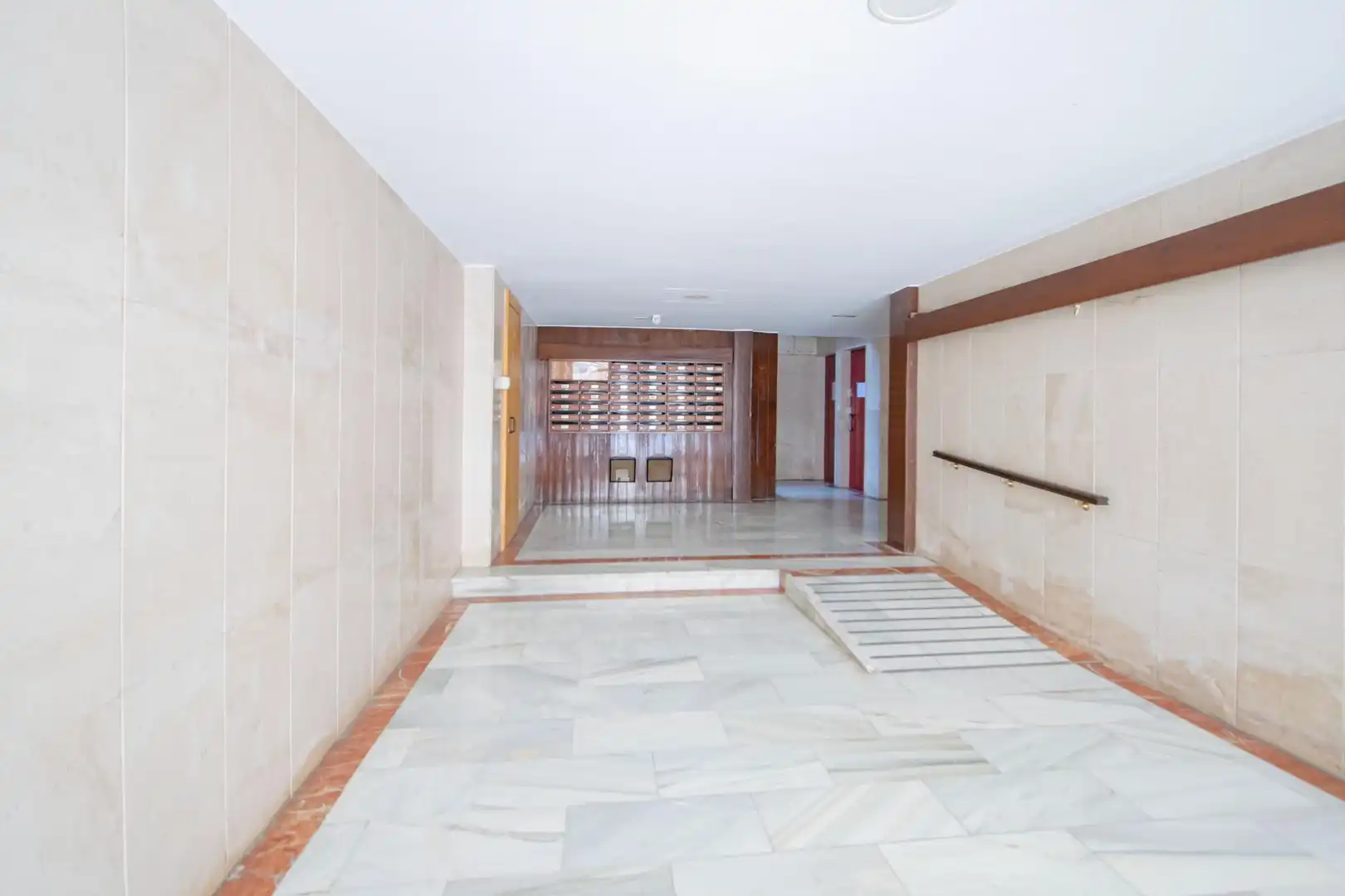 Flat for sale in Sevilla  with Air Conditioner and Terrace