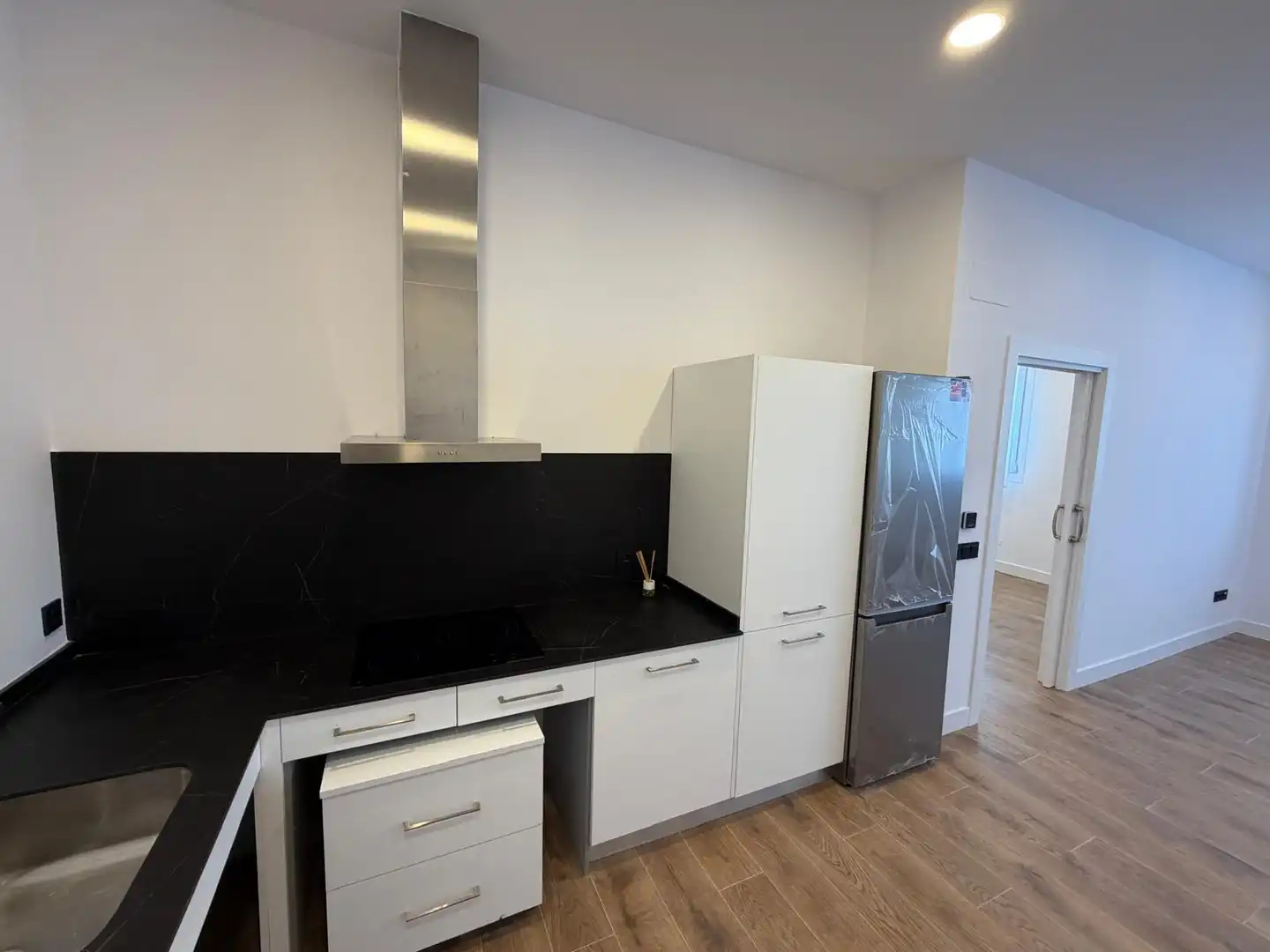 Cocina de Apartamento en venta en Gijón  con Calefacción y Parquet