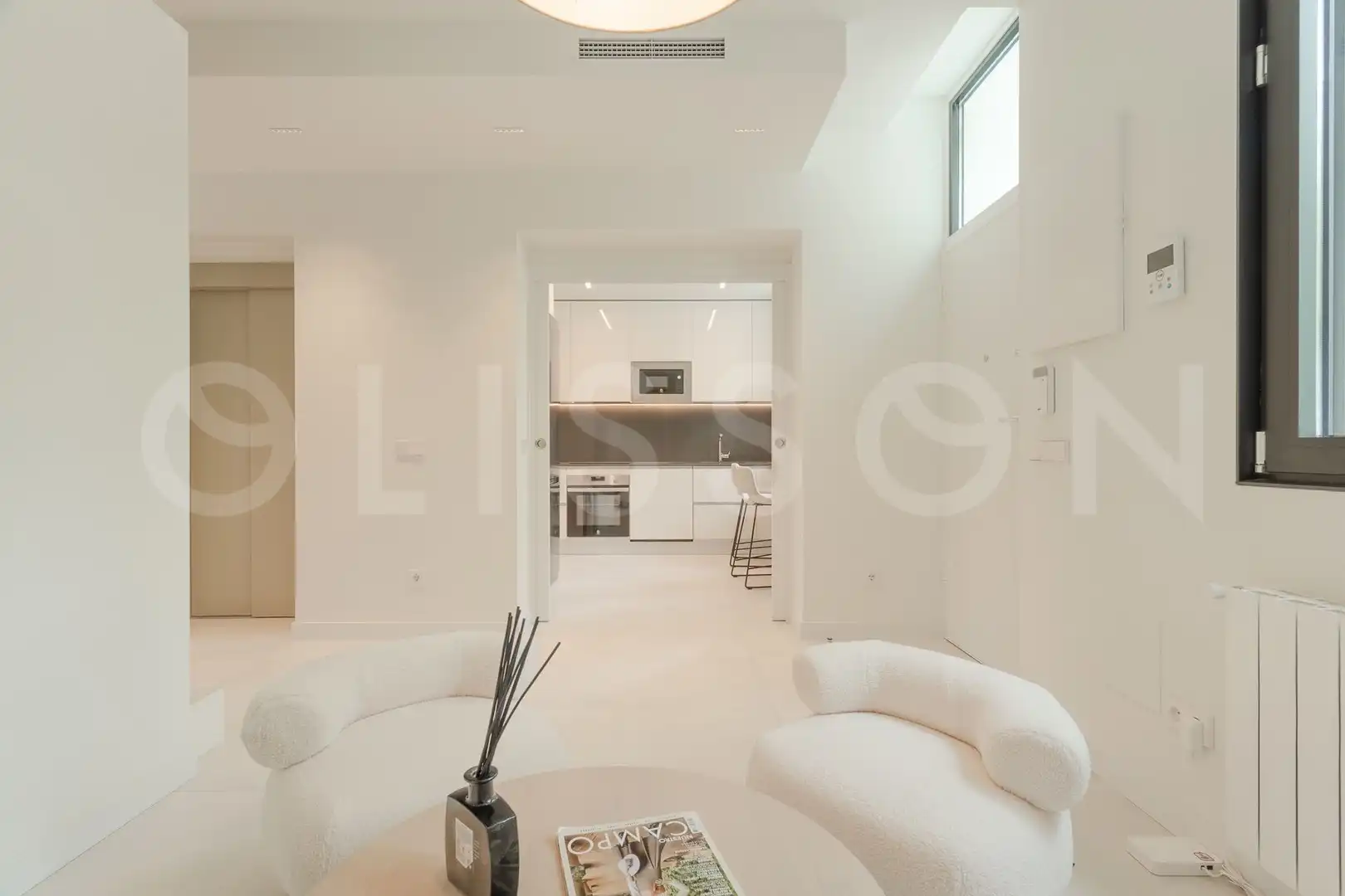 Living room of Houses for sale in Madrid  with Air Conditioner, Heating and Private garden