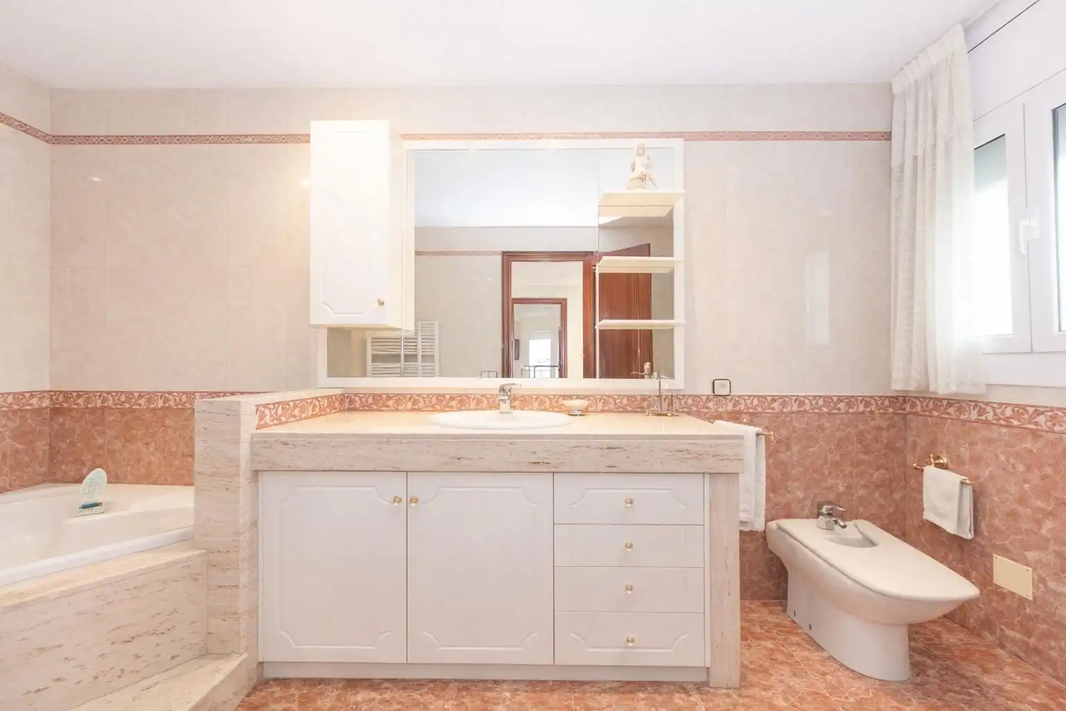 Baño de Casa o chalet en venta en Argentona con Aire acondicionado, Calefacción y Jardín privado