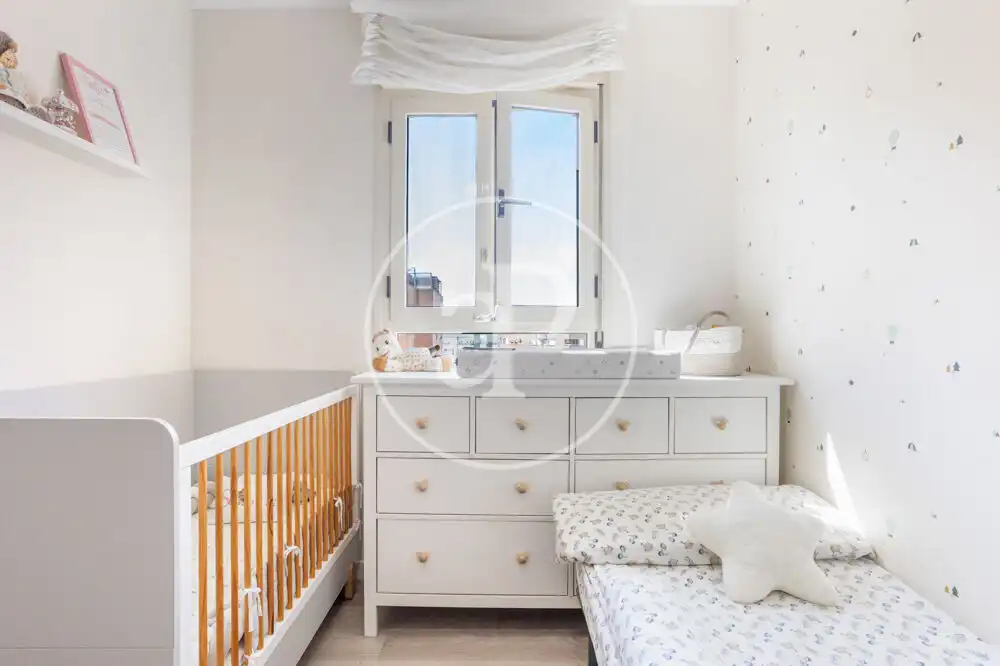 Bedroom of Flat for sale in Valencia  with Air Conditioner, Heating and Private garden