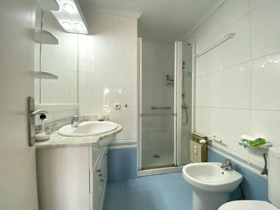 Baño de Piso en venta en Vitoria - Gasteiz con Calefacción, Terraza y Trastero
