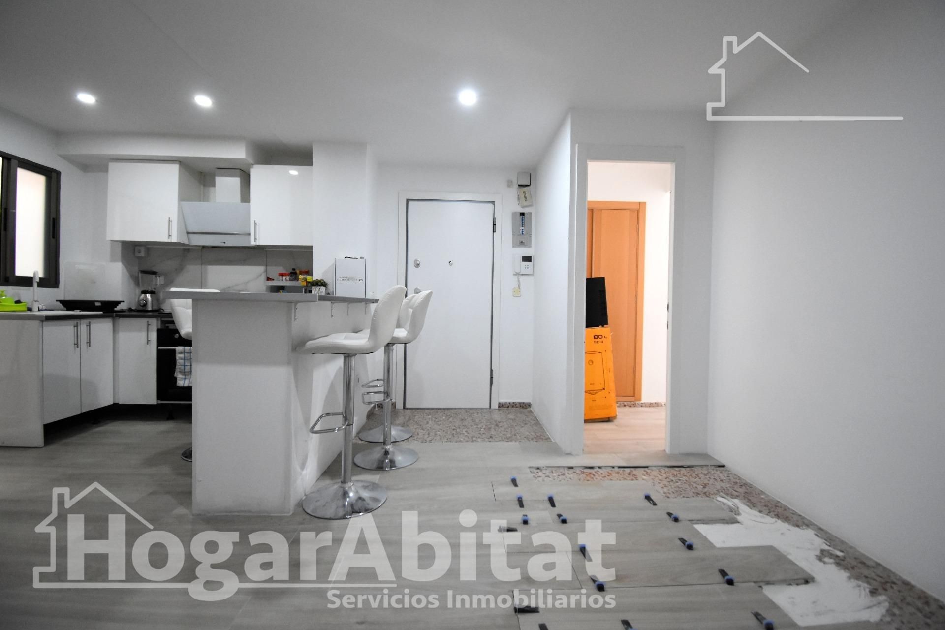 Kitchen of Flat for sale in Gandia  with Terrace and Storage room