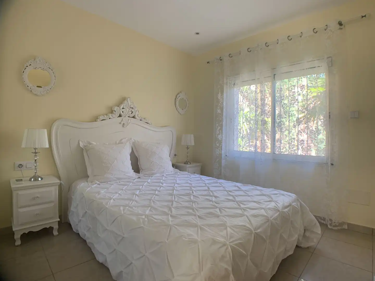 Dormitori de Casa o xalet en venda en Roses amb Calefacció i Jardí privat