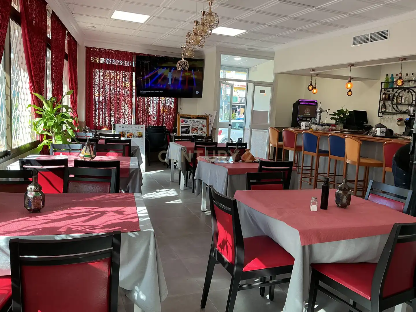Local comercial en traspàs a Calle Tamarindos, Benalmádena, Spain, imagen 13