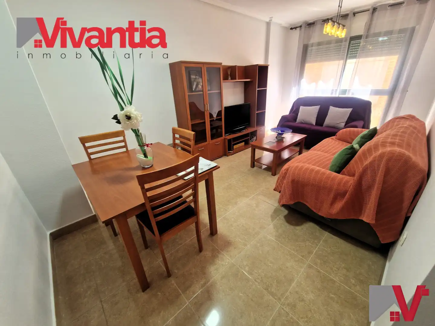 Apartamento en venta en Avenida de las Fuerzas Armadas, Los Angeles - Apolonia