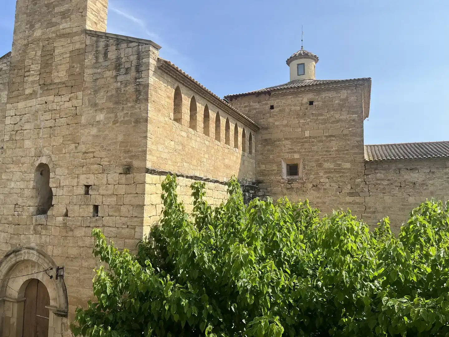 Vista exterior de Casa adosada en venda en Isona i Conca Dellà amb Balcó