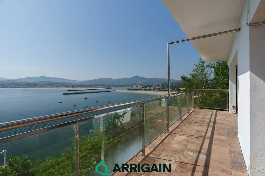 Terrace of Houses for sale in Hondarribia  with Heating, Private garden and Terrace