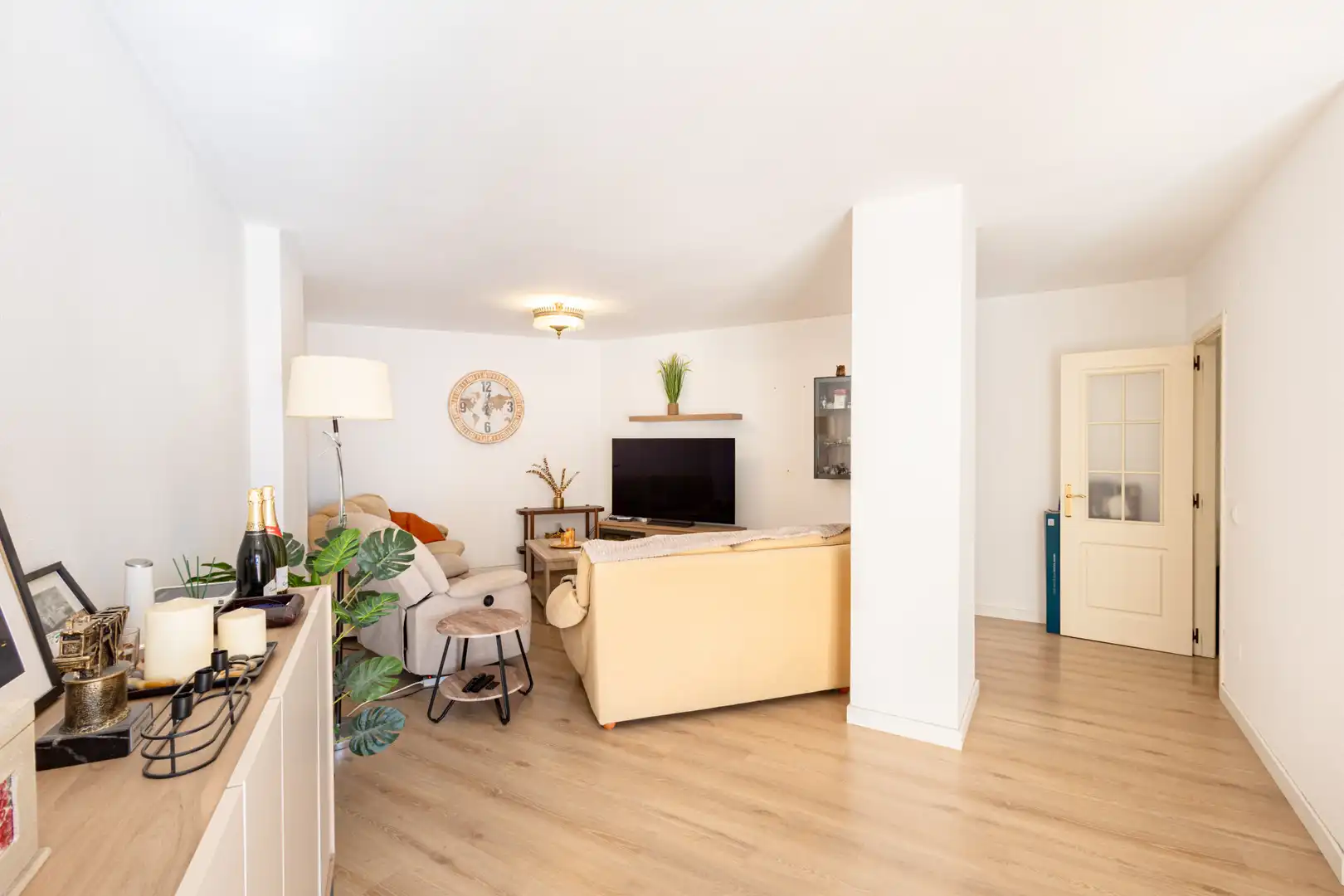 Wohnzimmer von Wohnungen zum Verkauf in Marbella mit Klimaanlage, Terrasse und Möbliert