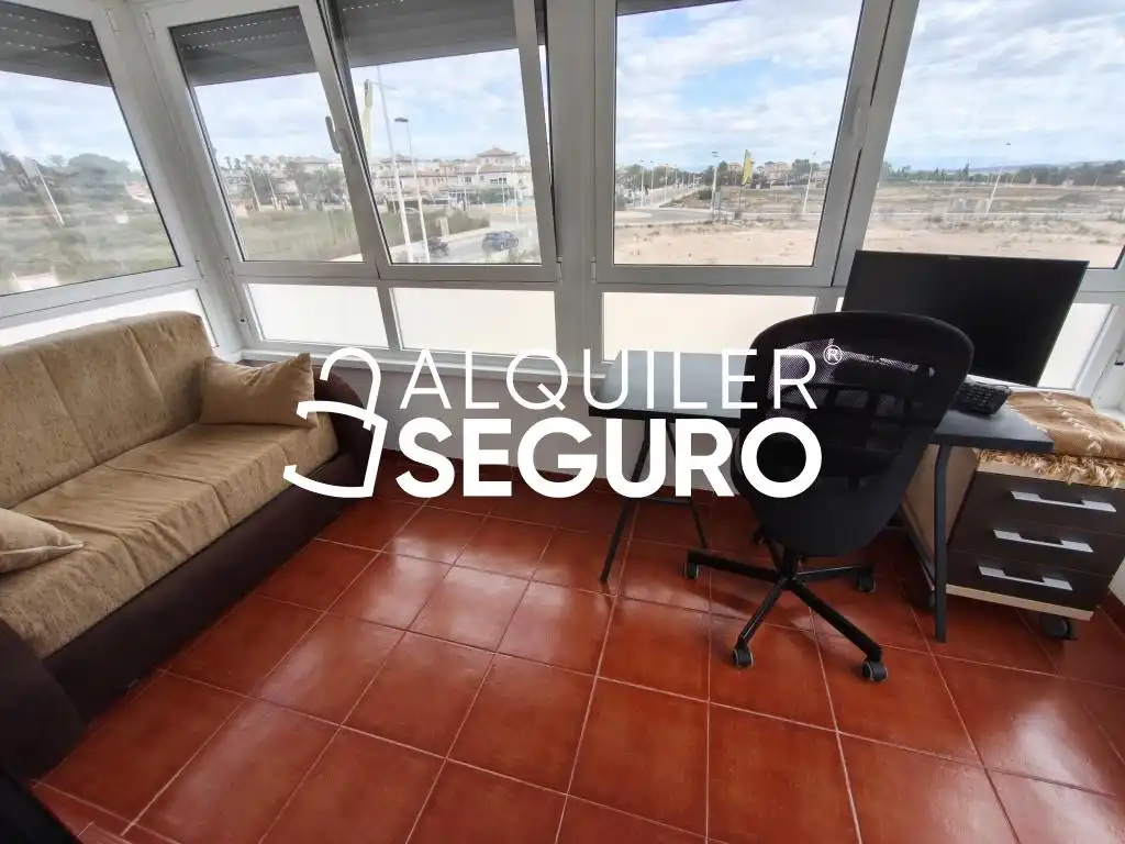 Casa o chalet de alquiler en Elche / Elx con Aire acondicionado, Terraza y Piscina