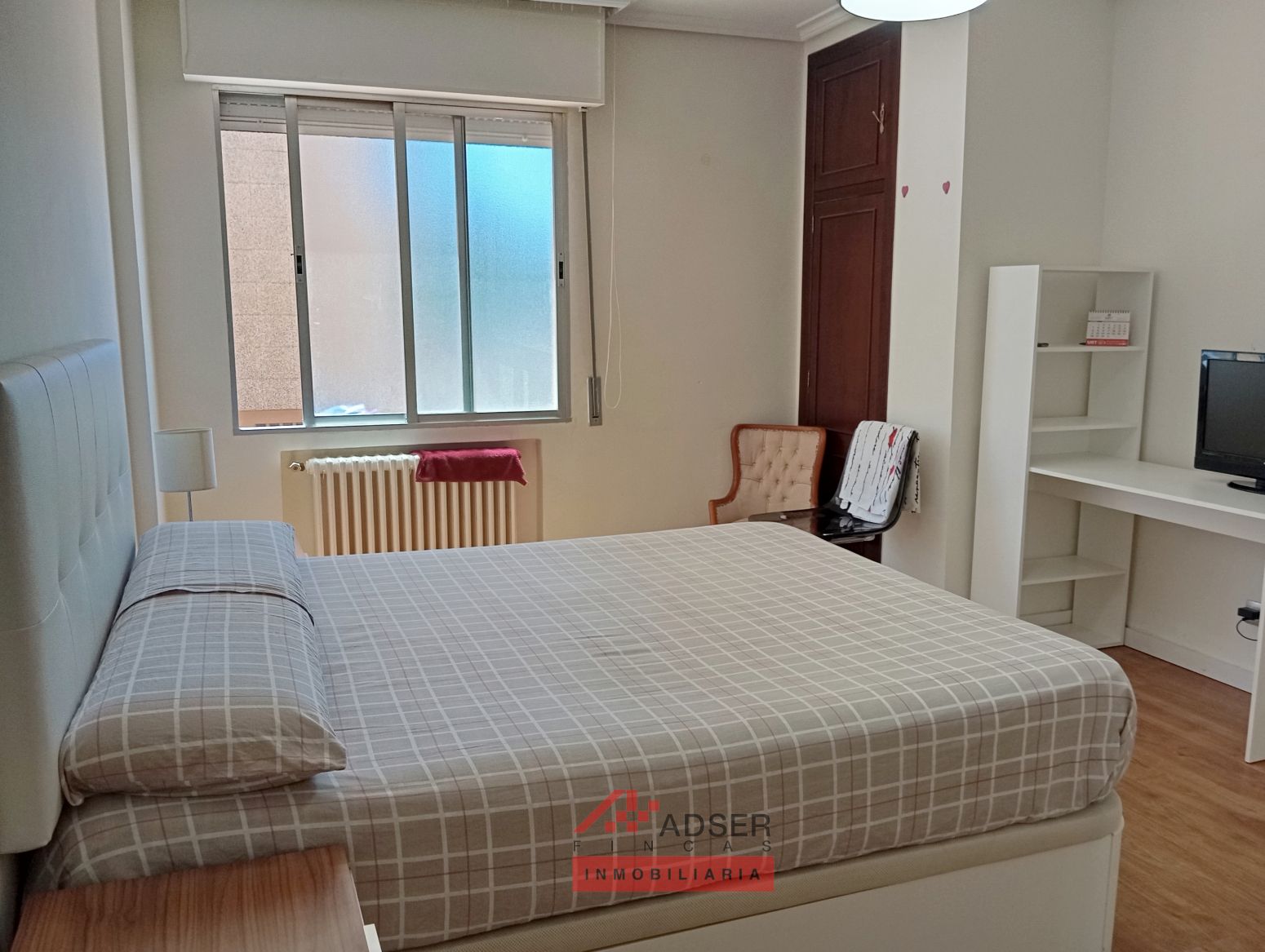 Bedroom of Flat for sale in  Logroño  with Heating, Parquet flooring and Terrace