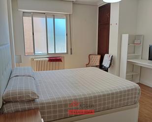 Dormitori de Pis en venda en  Logroño amb Calefacció, Parquet i Terrassa