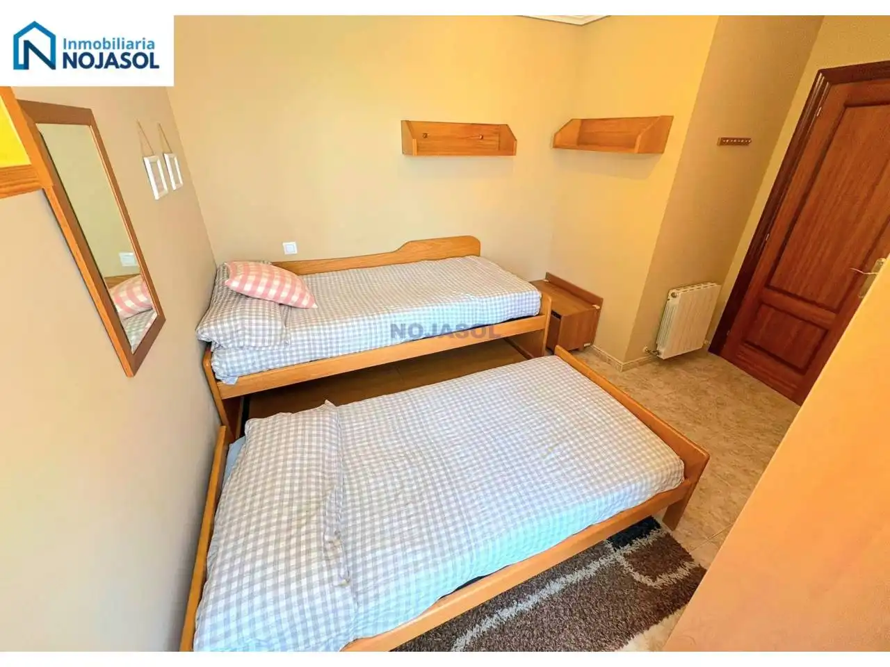 Schlafzimmer von Wohnung zur Miete in Noja mit Heizung, Terrasse und Möbliert