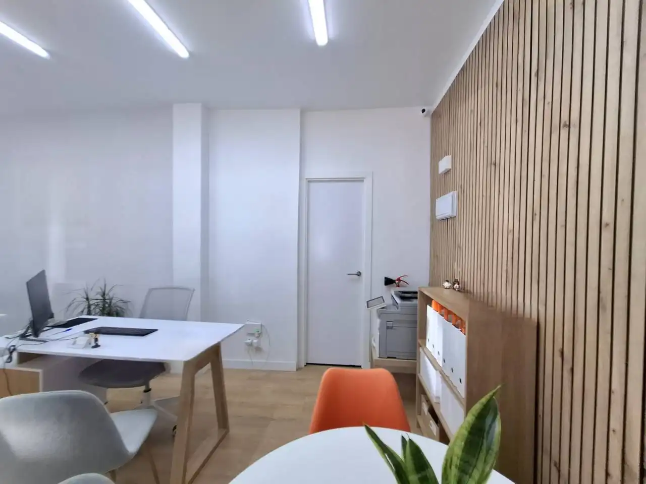 Commercial properties for rent in Madrid  with Air Conditioner