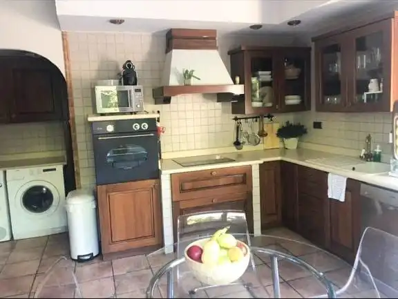 Cocina de Casa o chalet en venta en Elda con Aire acondicionado, Calefacción y Jardín privado