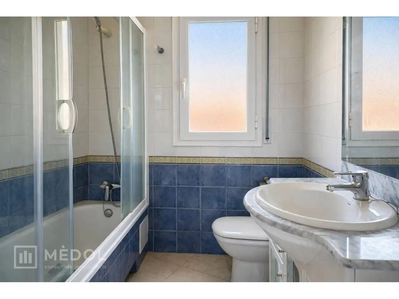 Bany de Casa o xalet en venda en Móra d'Ebre amb Aire condicionat, Parquet i Moblat