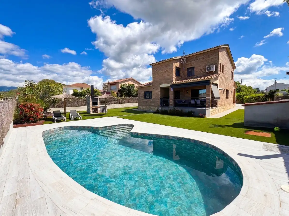 Swimming pool of Houses for sale in Sant Antoni de Vilamajor  with Air Conditioner, Heating and Private garden