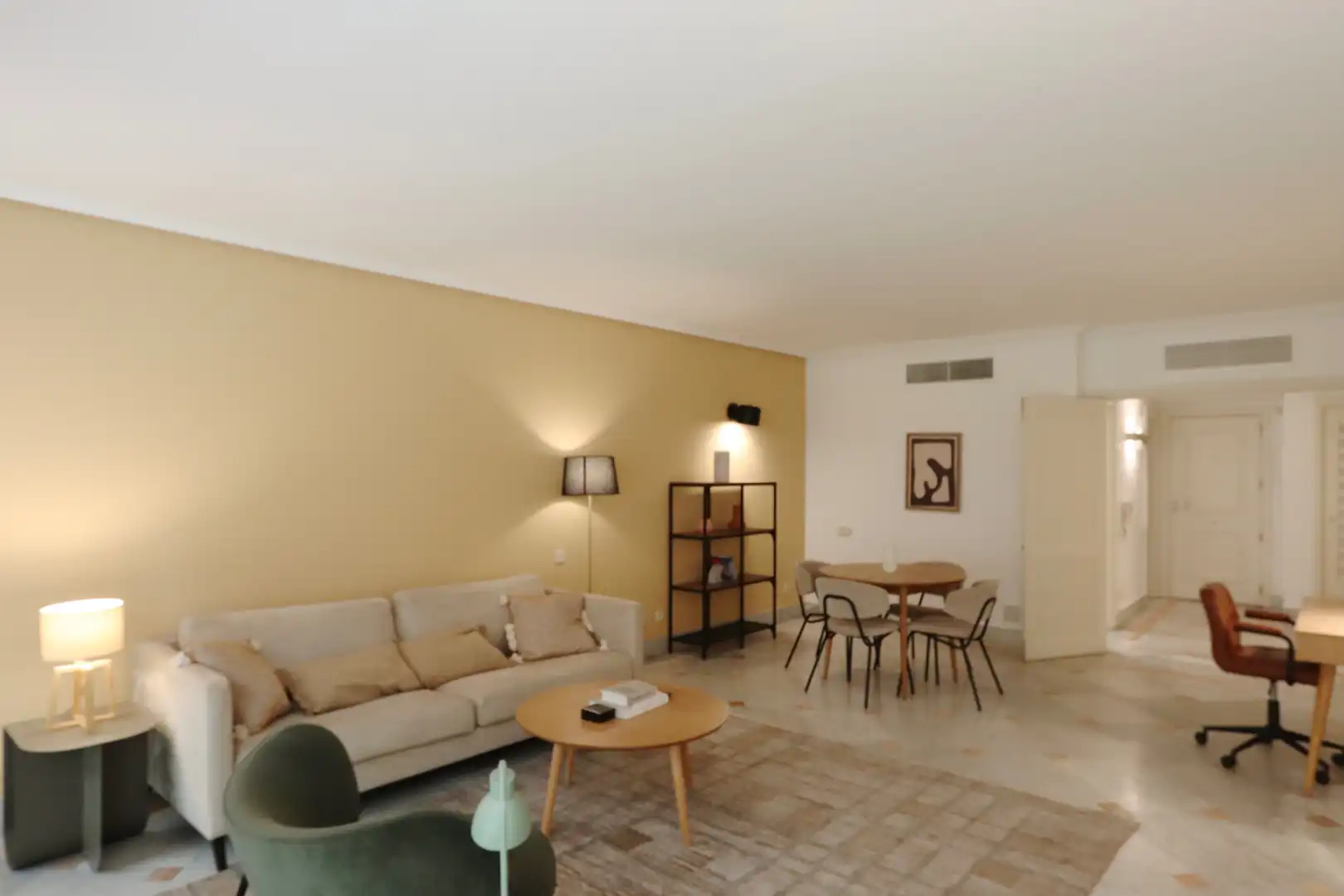 Living room of Flat for sale in Madrid  with Air Conditioner, Heating and Private garden