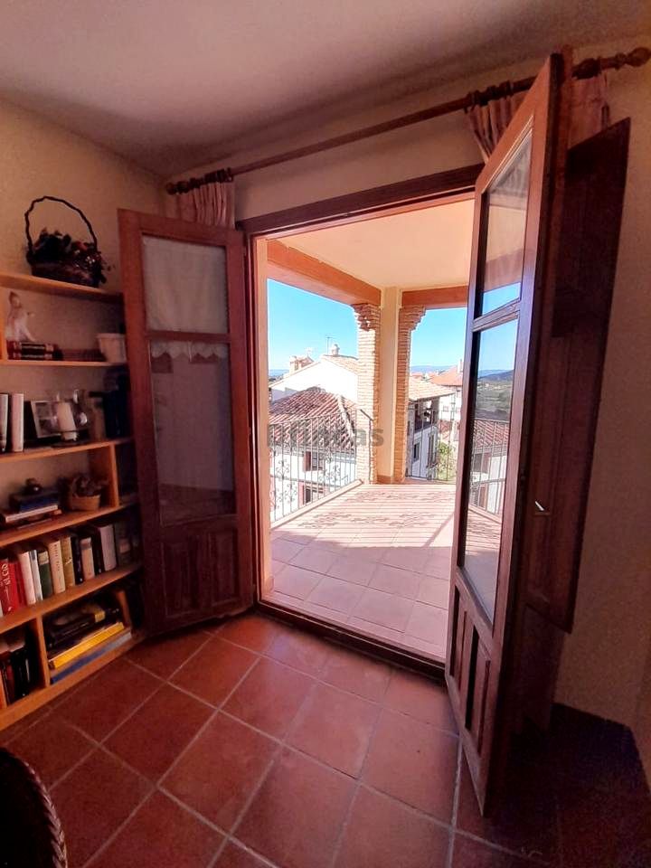 Terrassa de Dúplex en venda en Mora de Rubielos amb Calefacció, Terrassa i Traster