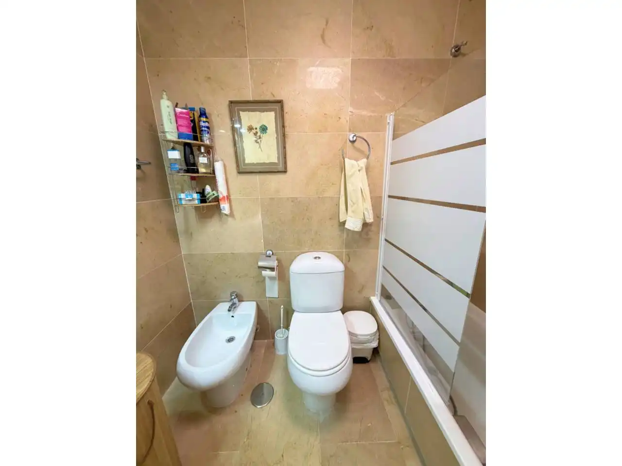 Baño de Apartamento de alquiler en Manilva con Terraza, Amueblado y Alarma
