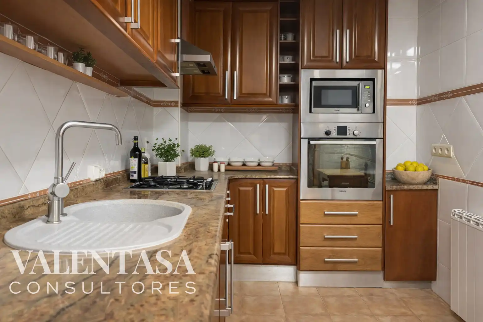Cocina de Casa adosada en venta en Siete Aguas con Calefacción, Terraza y Amueblado