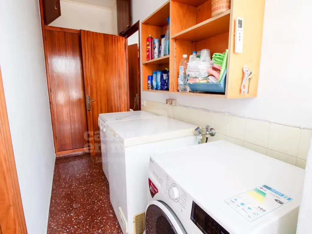 Cuina de Casa o xalet en venda en Es Castell amb Calefacció i Terrassa
