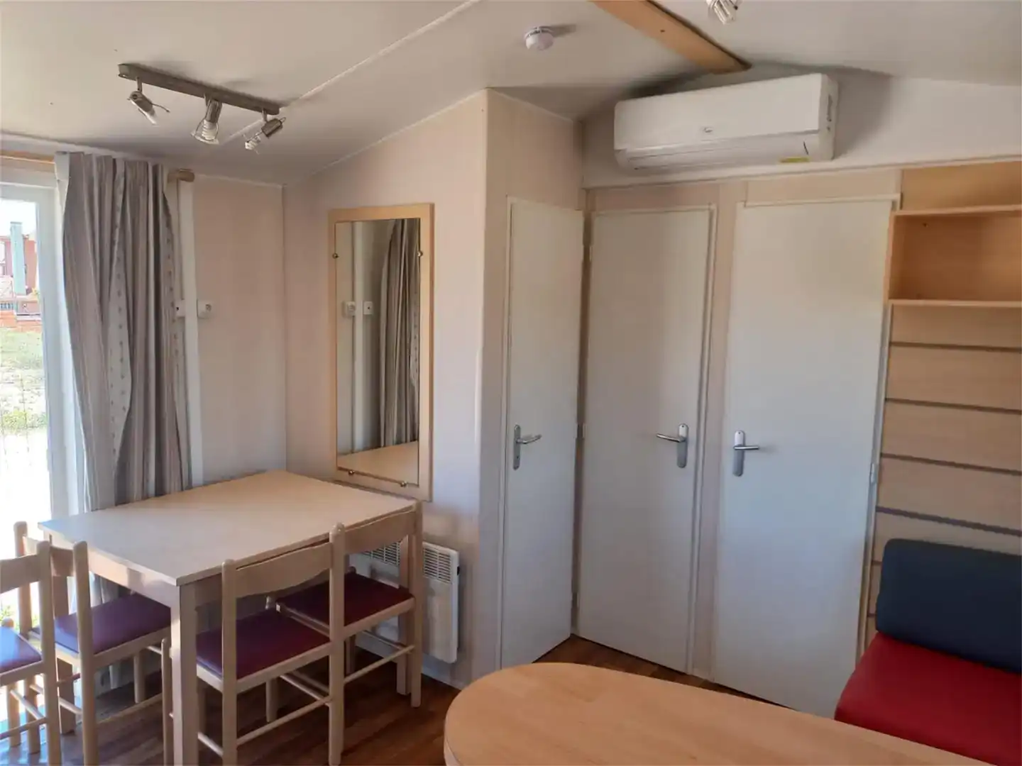 Habitación de Planta baja en venta en Cuenca Capital con Aire acondicionado