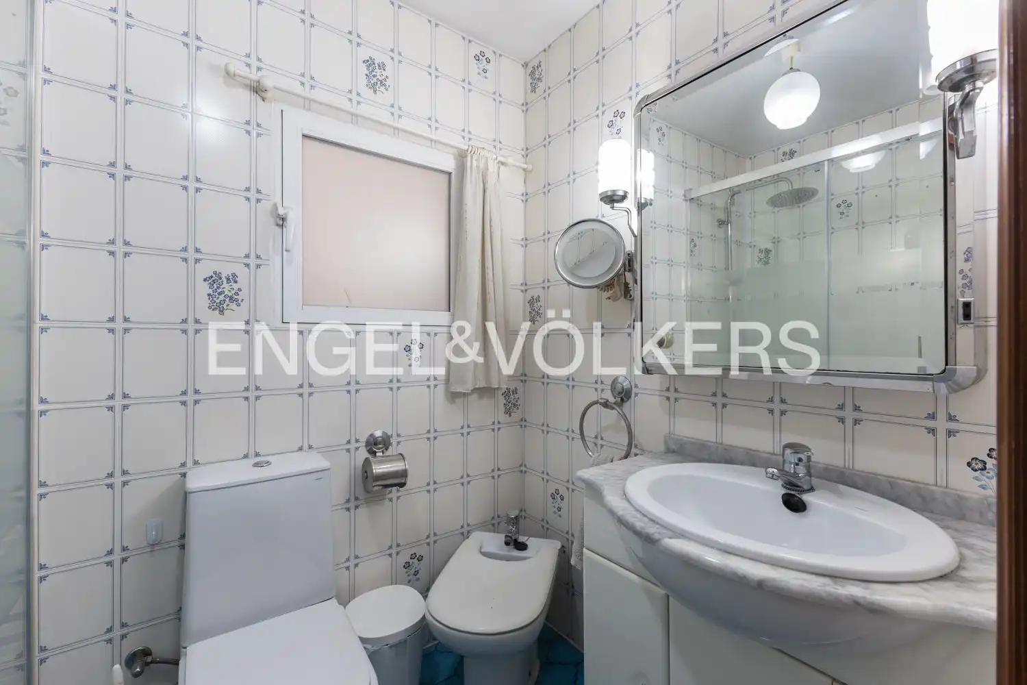 Baño de Piso en venta en Valencia con Aire acondicionado y Calefacción
